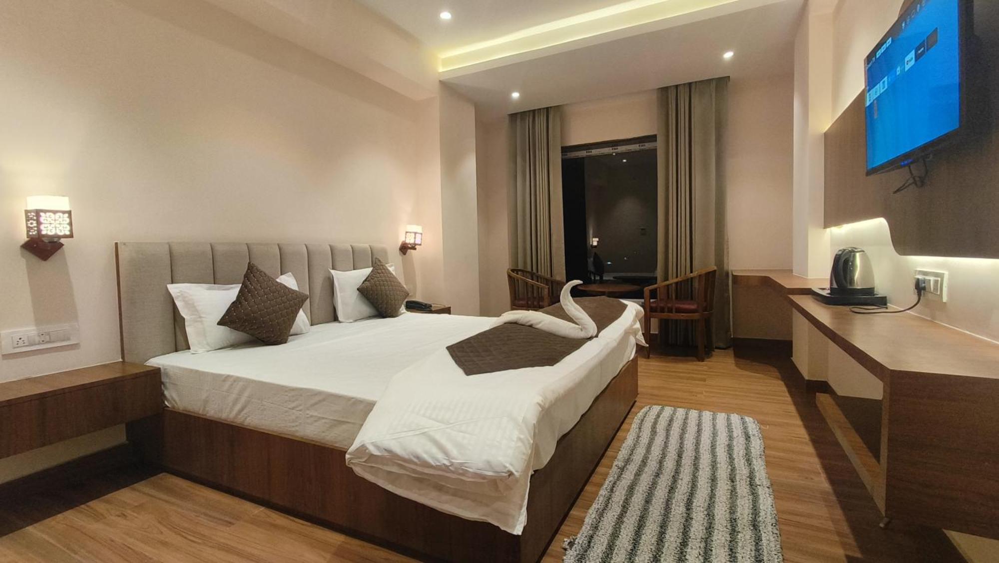 Hotel Blue Sapphire Кота Екстер'єр фото